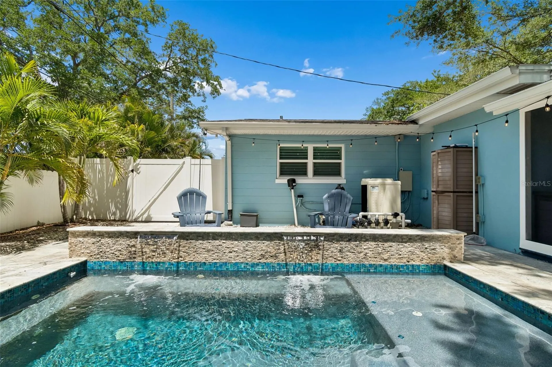 8270 30th Avenue N St Petersburg FL 33710