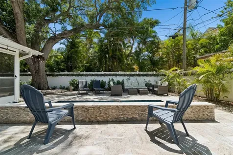 8270 30th Avenue N St Petersburg FL 33710