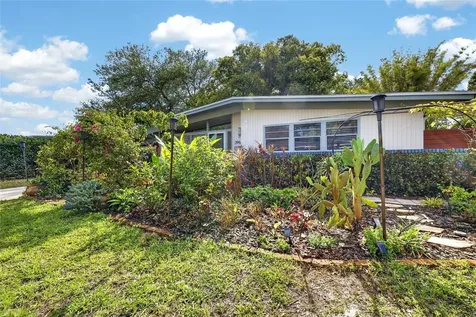 3962 60th Street N St Petersburg FL 33709