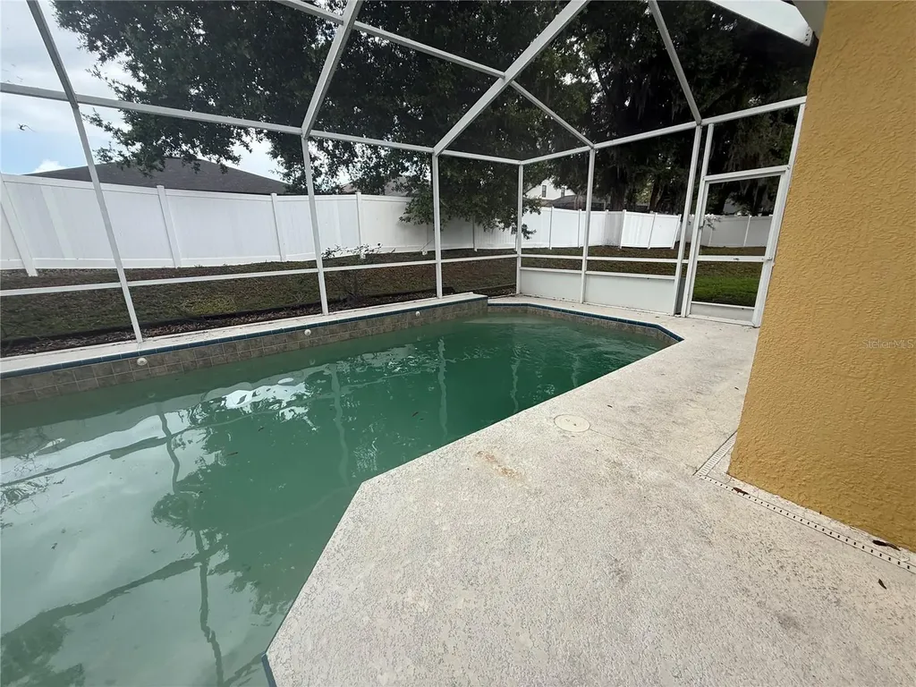 3115 Red Lion Drive Valrico FL 33596