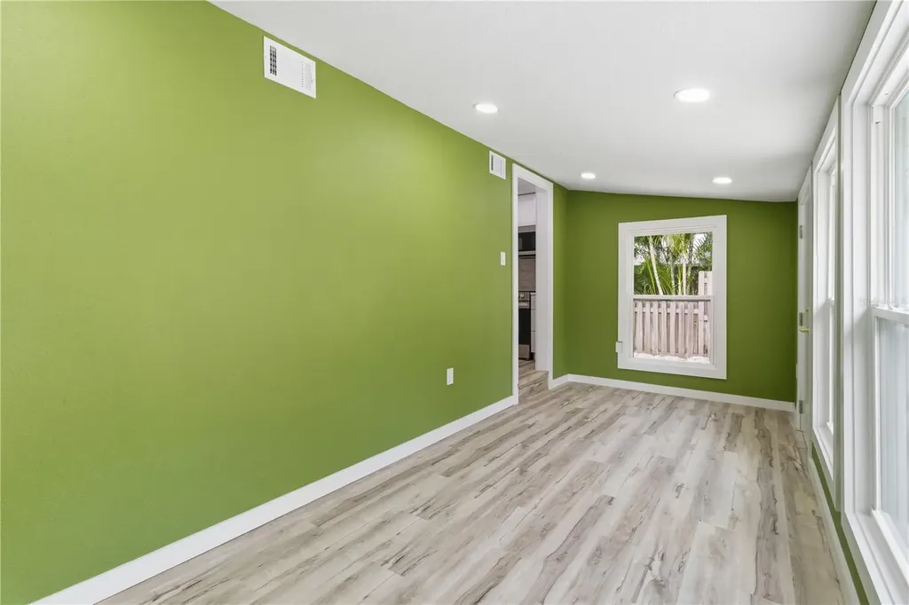 5211 25th Avenue S Gulfport FL 33707