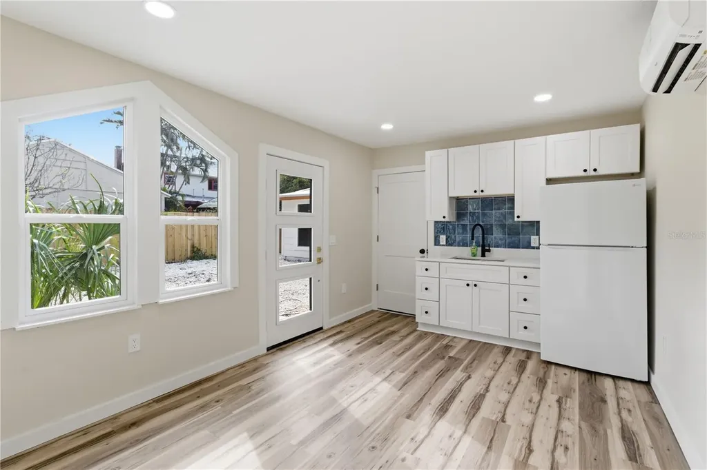 5211 25th Avenue S Gulfport FL 33707