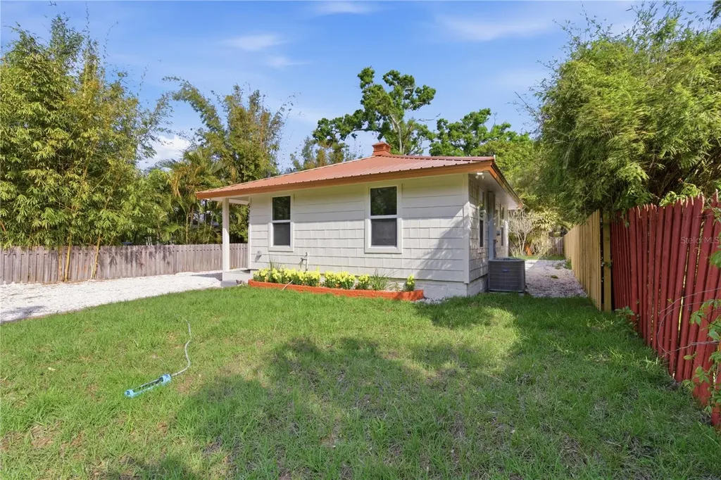 5211 25th Avenue S Gulfport FL 33707