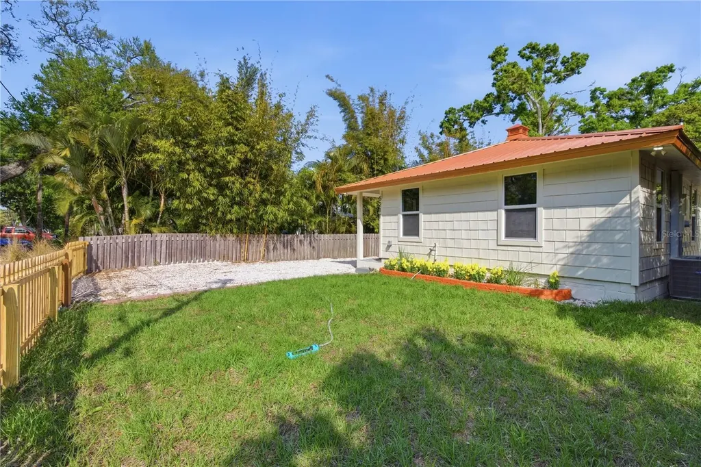 5211 25th Avenue S Gulfport FL 33707