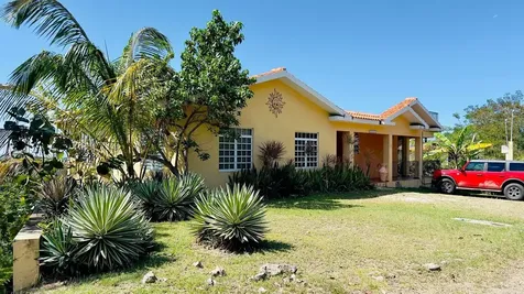 413 Km. 5.9 Int. Bo Ensenada Solar G Carretera Rincon PR 00677