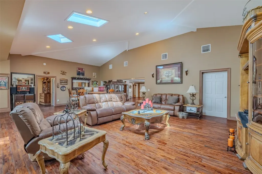 18853 Tracer Drive Lutz FL 33549