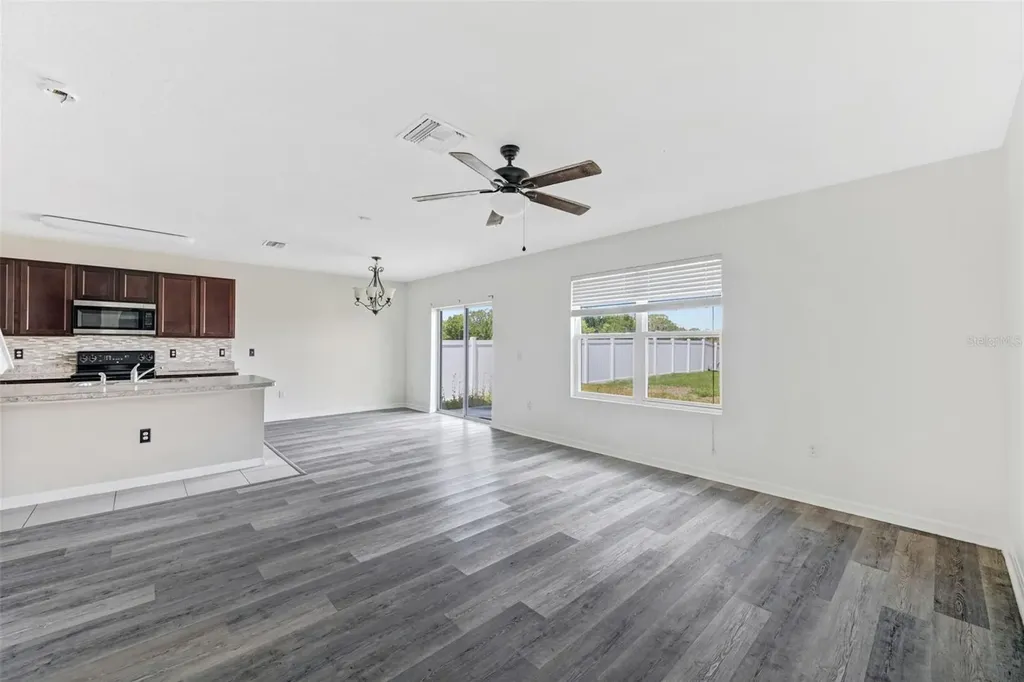 10019 Geese Trail Circle Sun City Center FL 33573