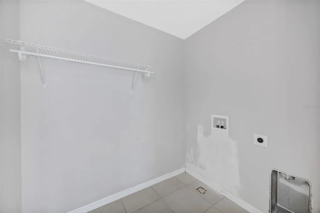 10019 Geese Trail Circle Sun City Center FL 33573