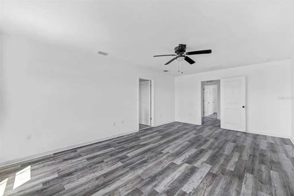 10019 Geese Trail Circle Sun City Center FL 33573