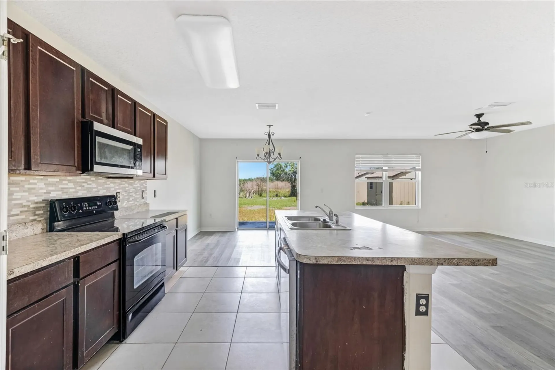 10019 Geese Trail Circle Sun City Center FL 33573
