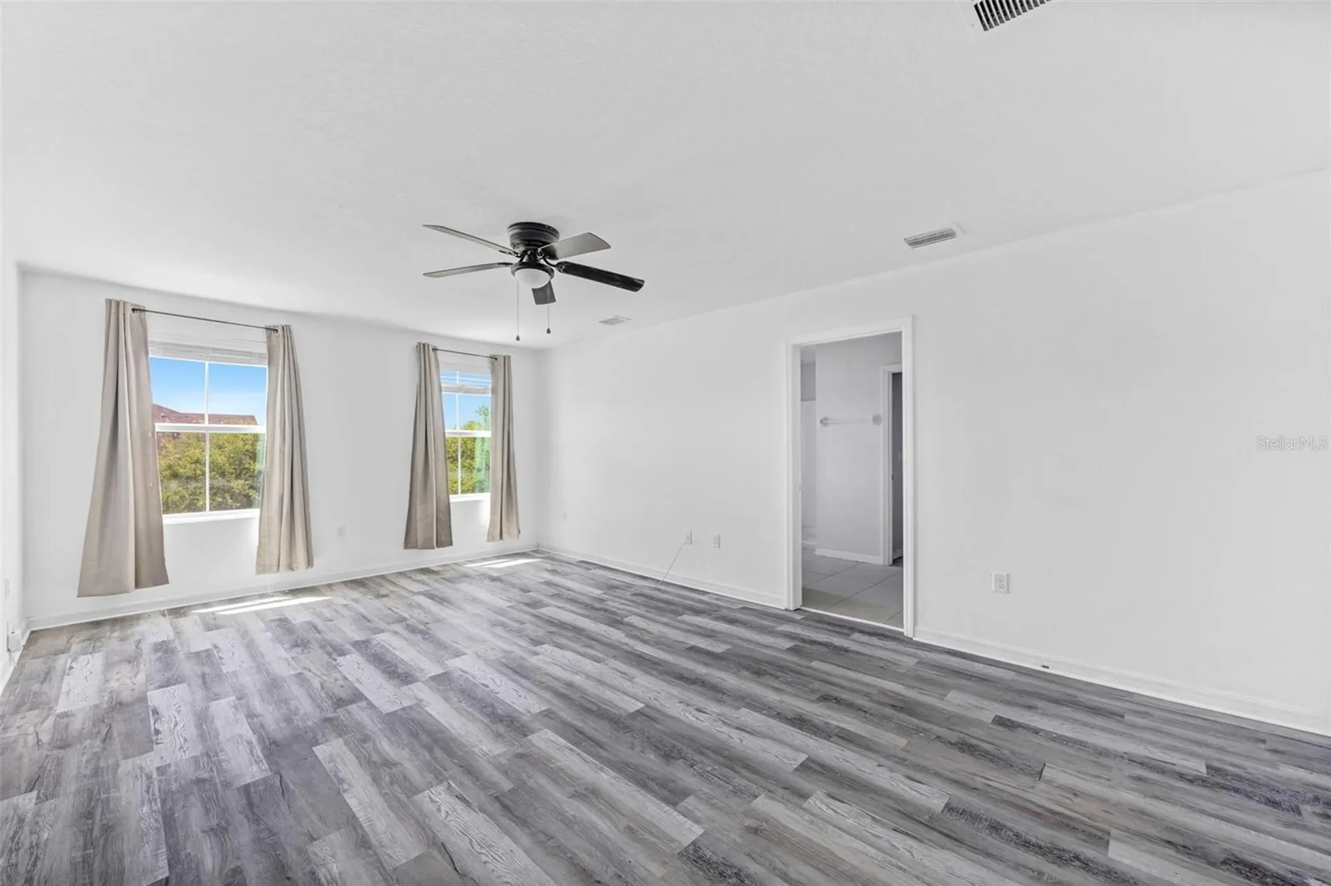 10019 Geese Trail Circle Sun City Center FL 33573