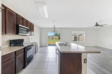 10019 Geese Trail Circle Sun City Center FL 33573
