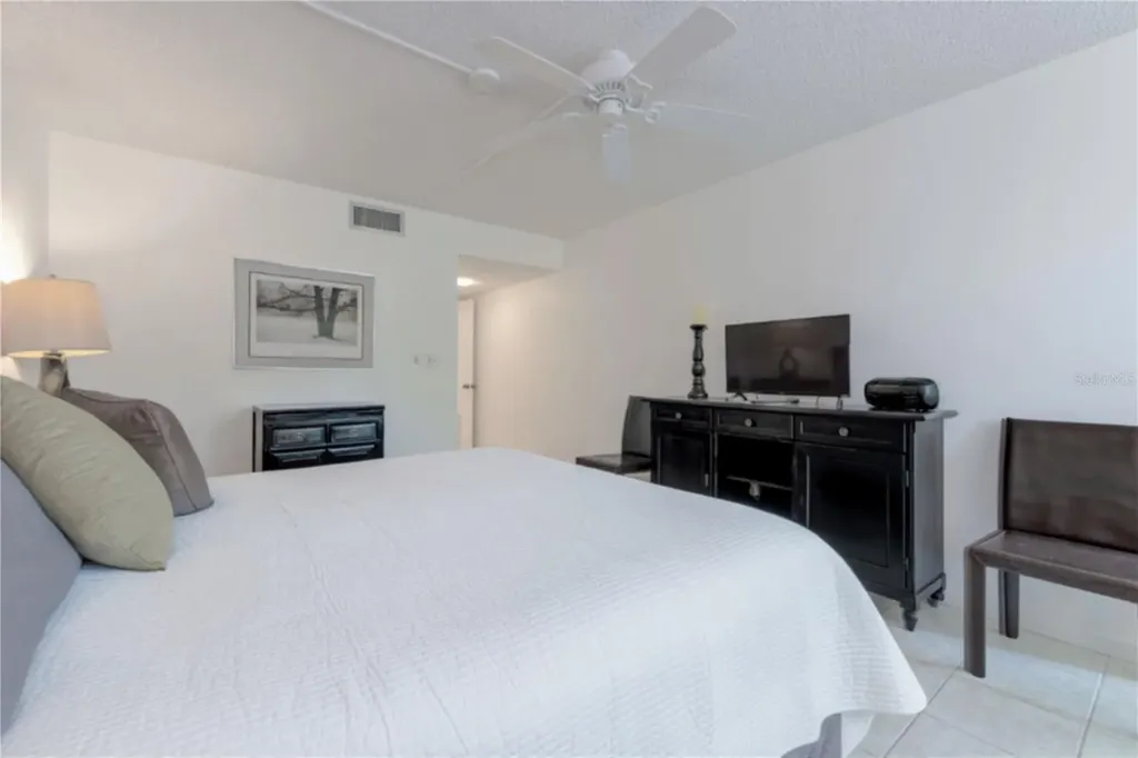 842 Bayport Way Longboat Key FL 34228