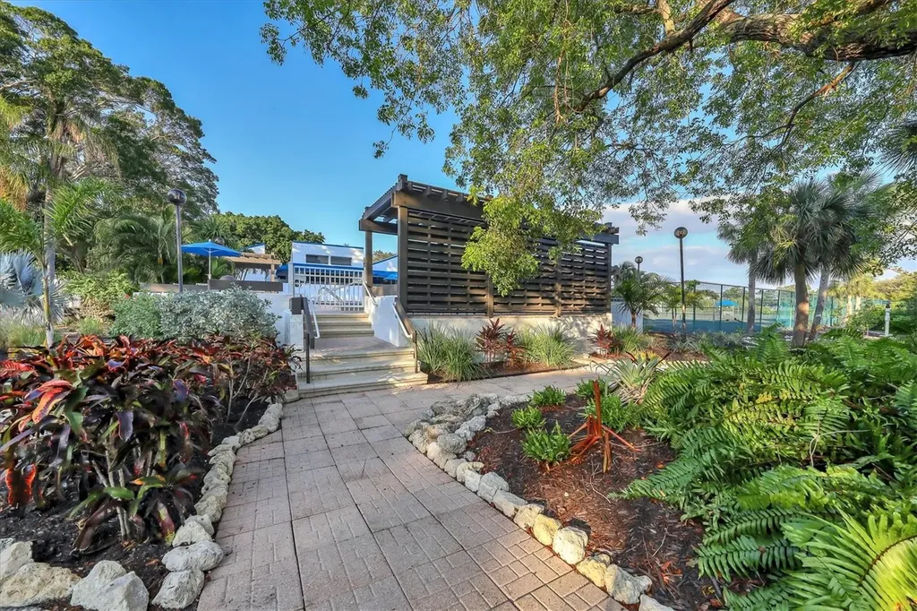 842 Bayport Way Longboat Key FL 34228