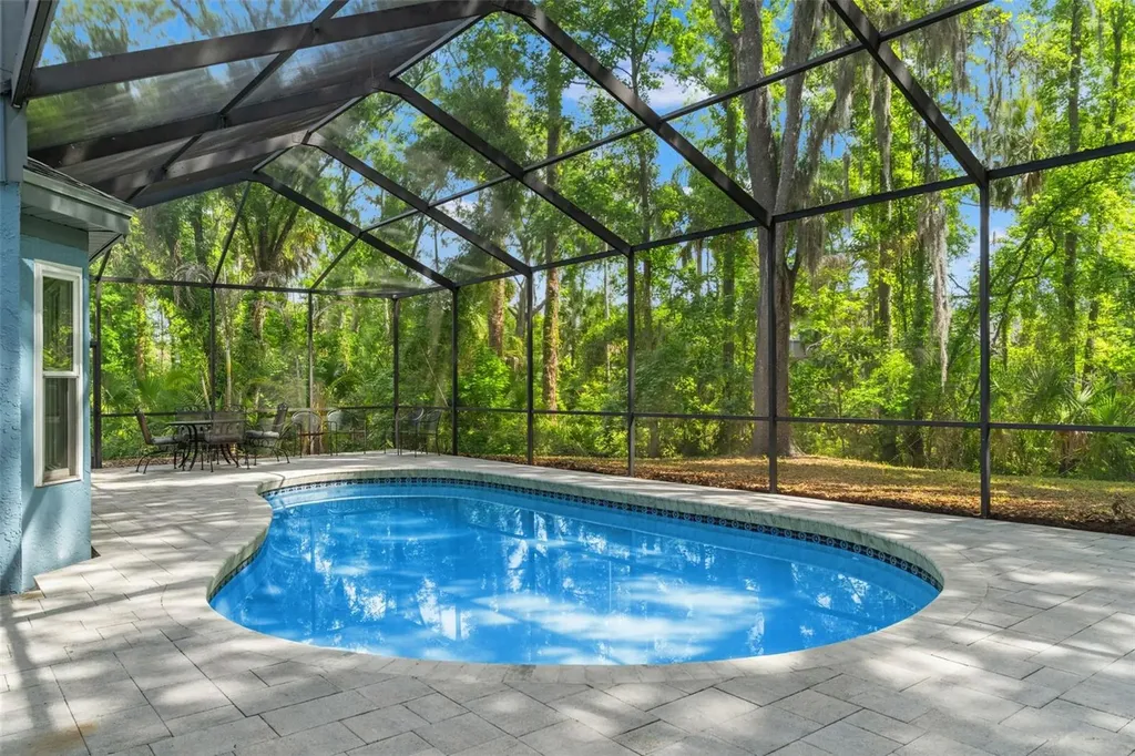 16105 Cadbury Court Tampa FL 33647