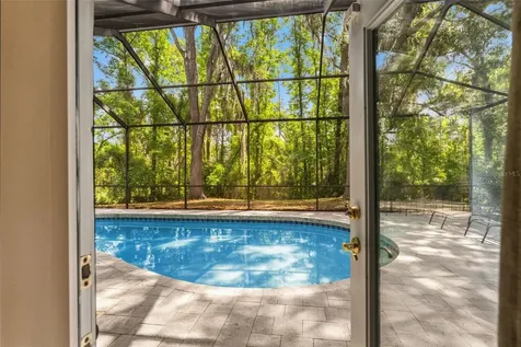 16105 Cadbury Court Tampa FL 33647