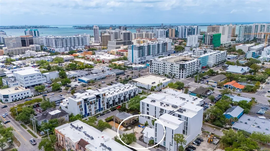 420 Kumquat Court Sarasota FL 34236