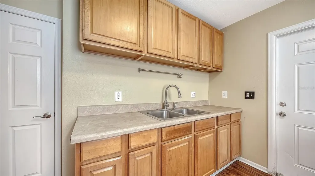 420 Kumquat Court Sarasota FL 34236