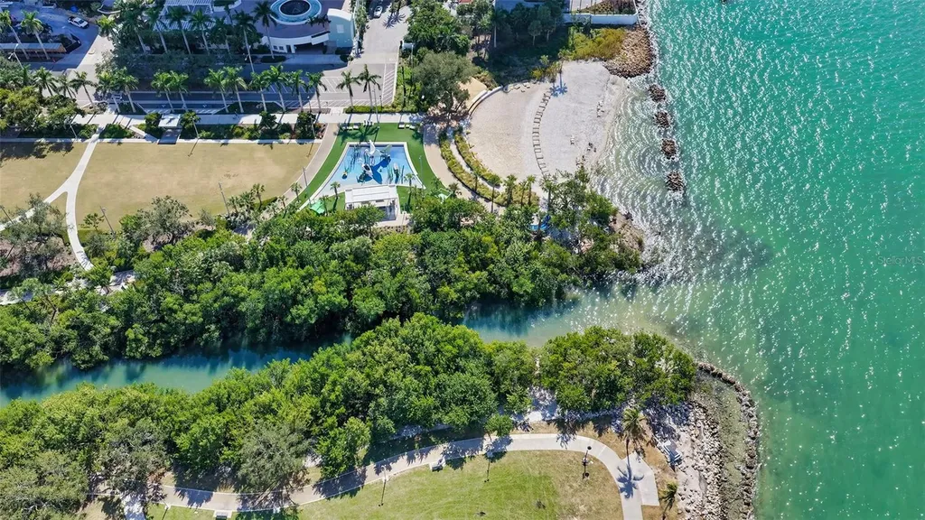 420 Kumquat Court Sarasota FL 34236