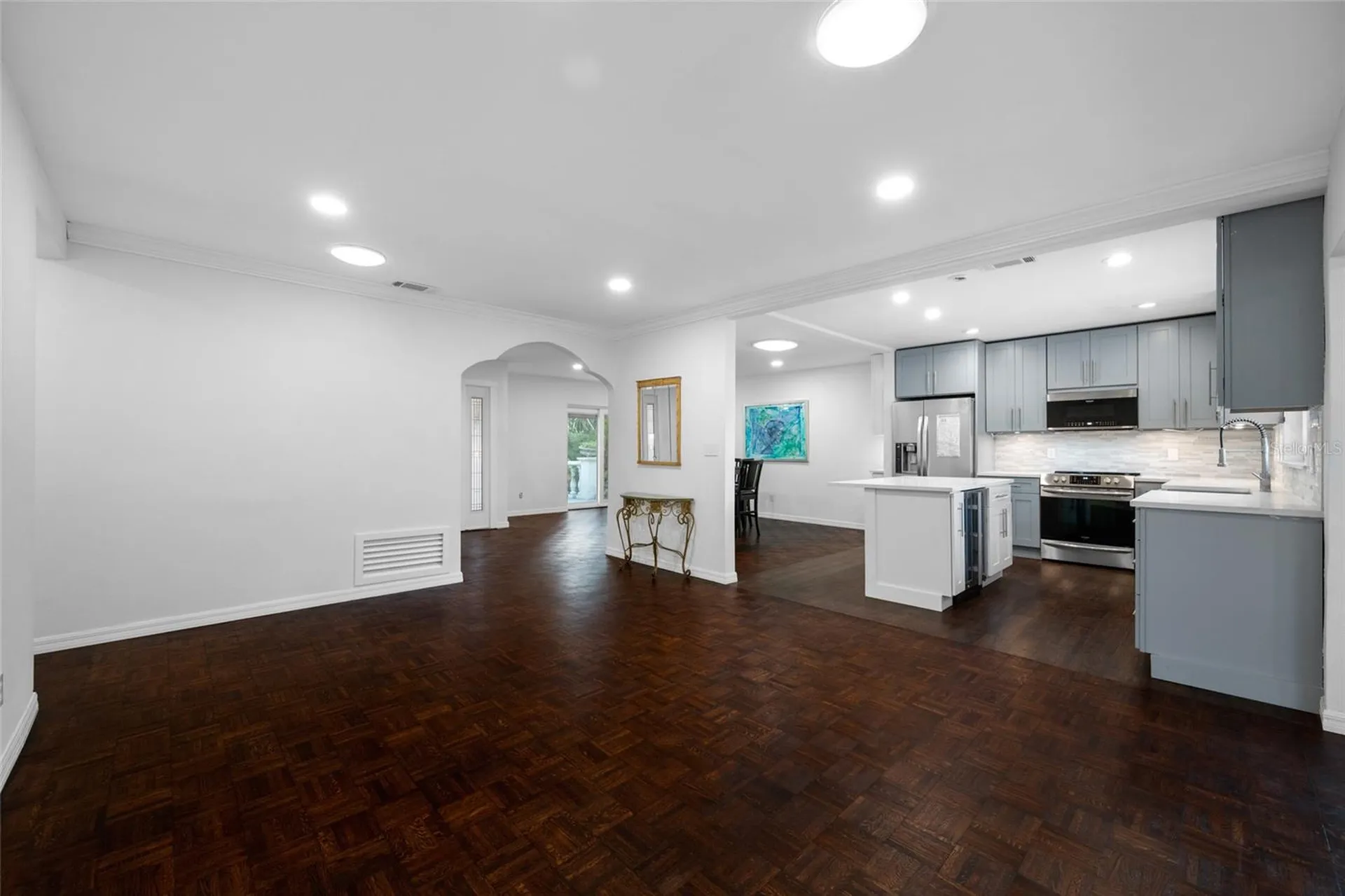 1764 Linwood Circle Clearwater FL 33755
