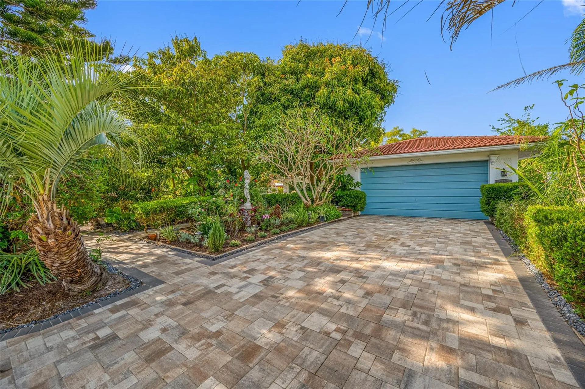 1764 Linwood Circle Clearwater FL 33755