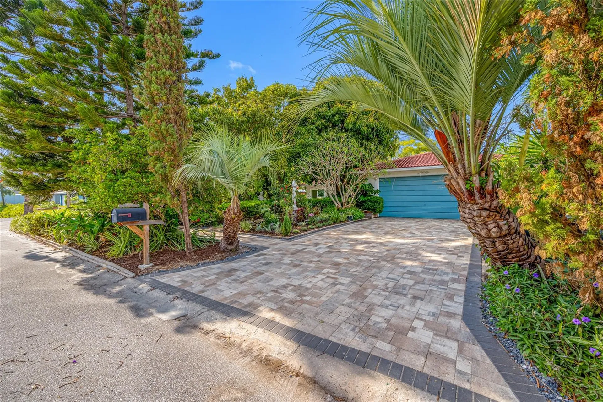 1764 Linwood Circle Clearwater FL 33755