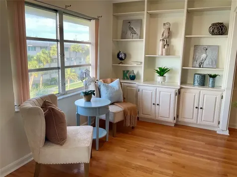 100 Bluff View Drive Belleair Bluffs FL 33770