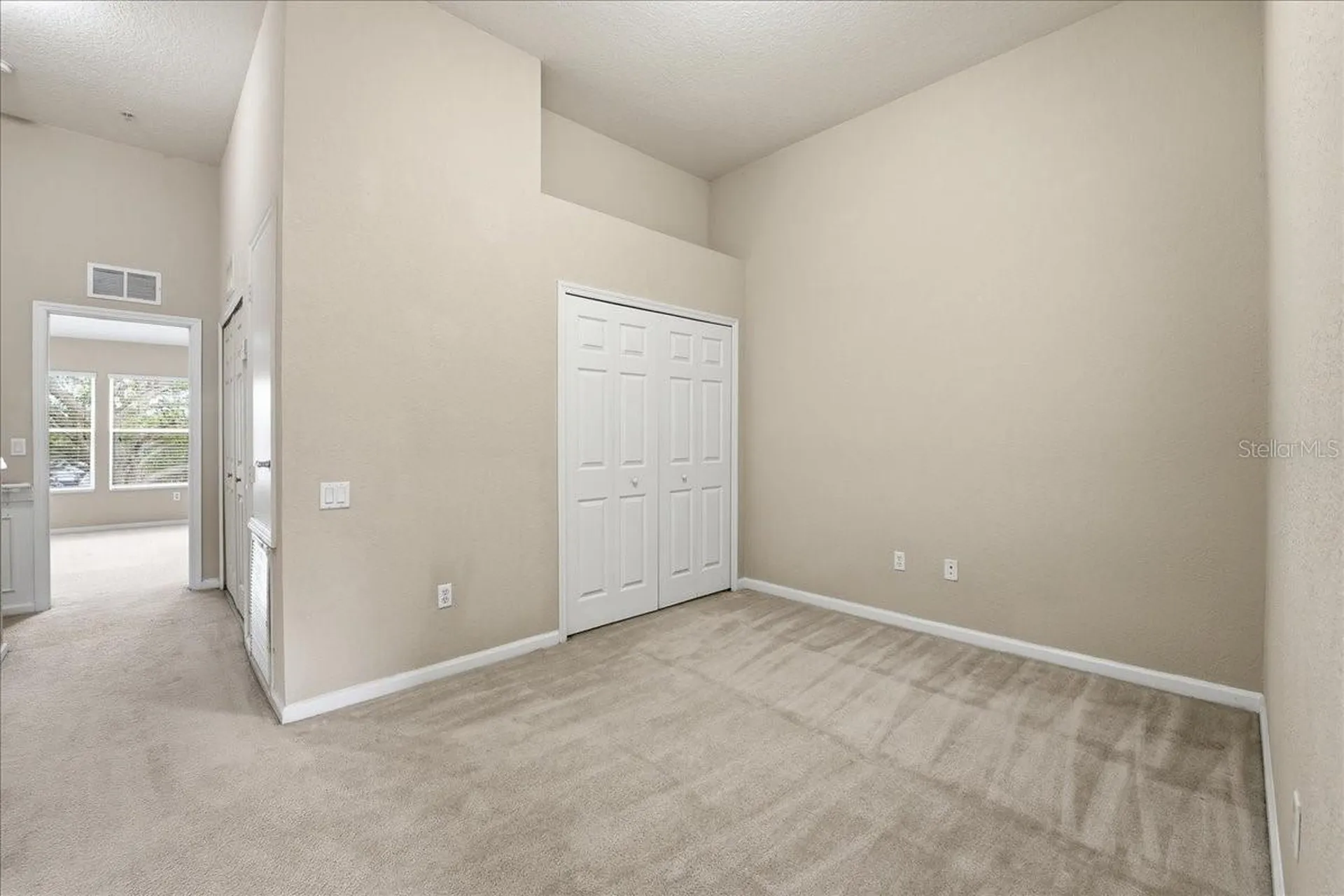 2837 Villafuerte Point Orlando FL 32835