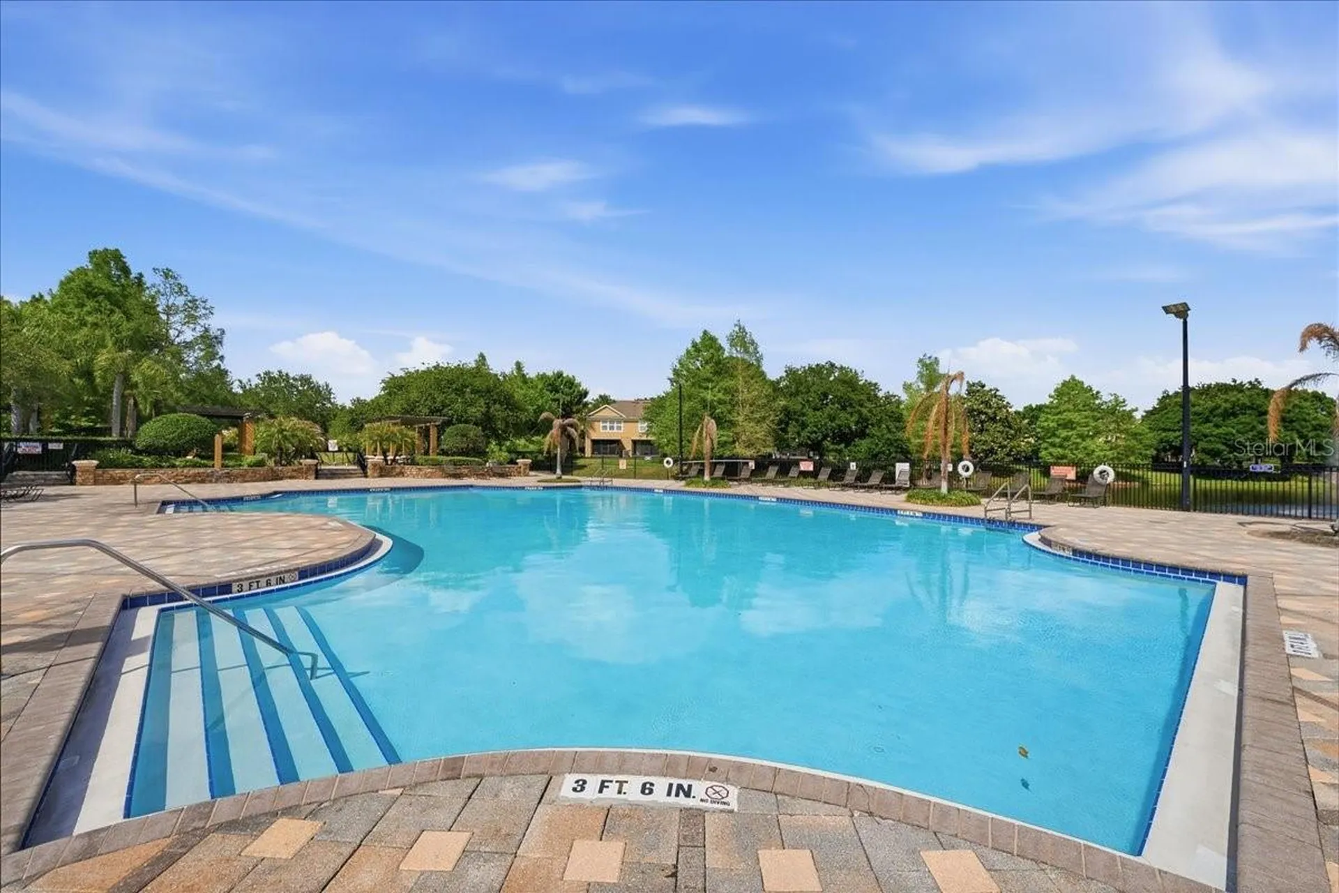 2837 Villafuerte Point Orlando FL 32835