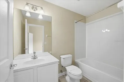 2837 Villafuerte Point Orlando FL 32835