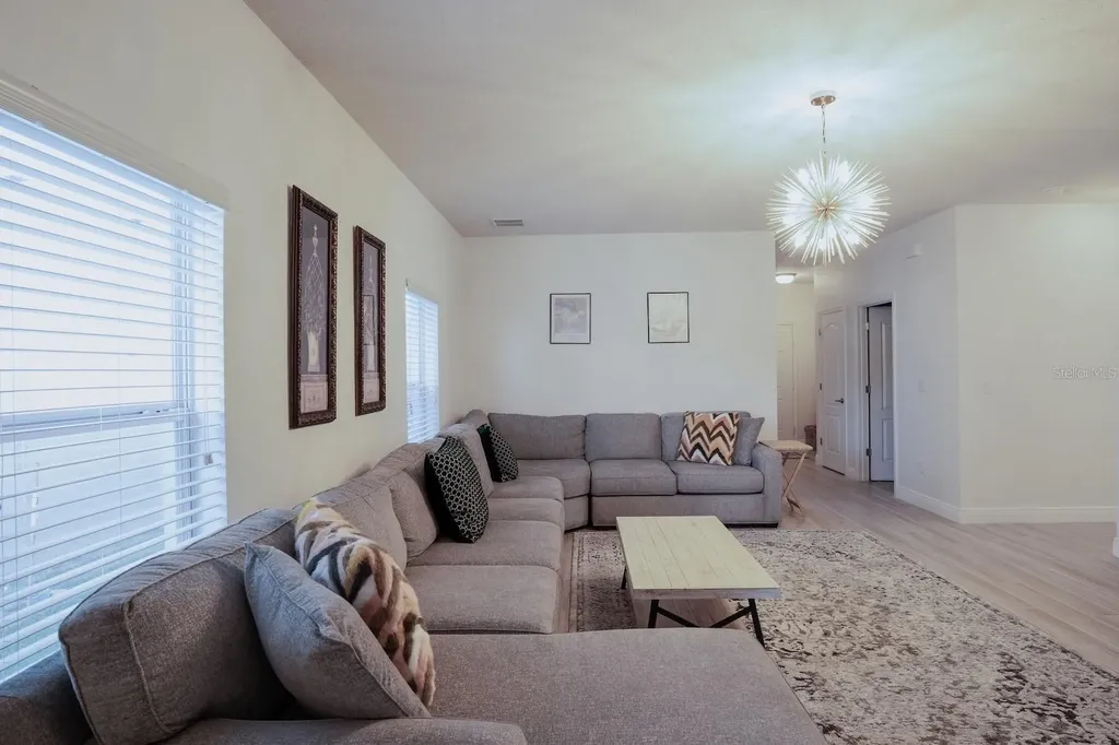 8610 Turnstone Shore Lane Riverview FL 33578