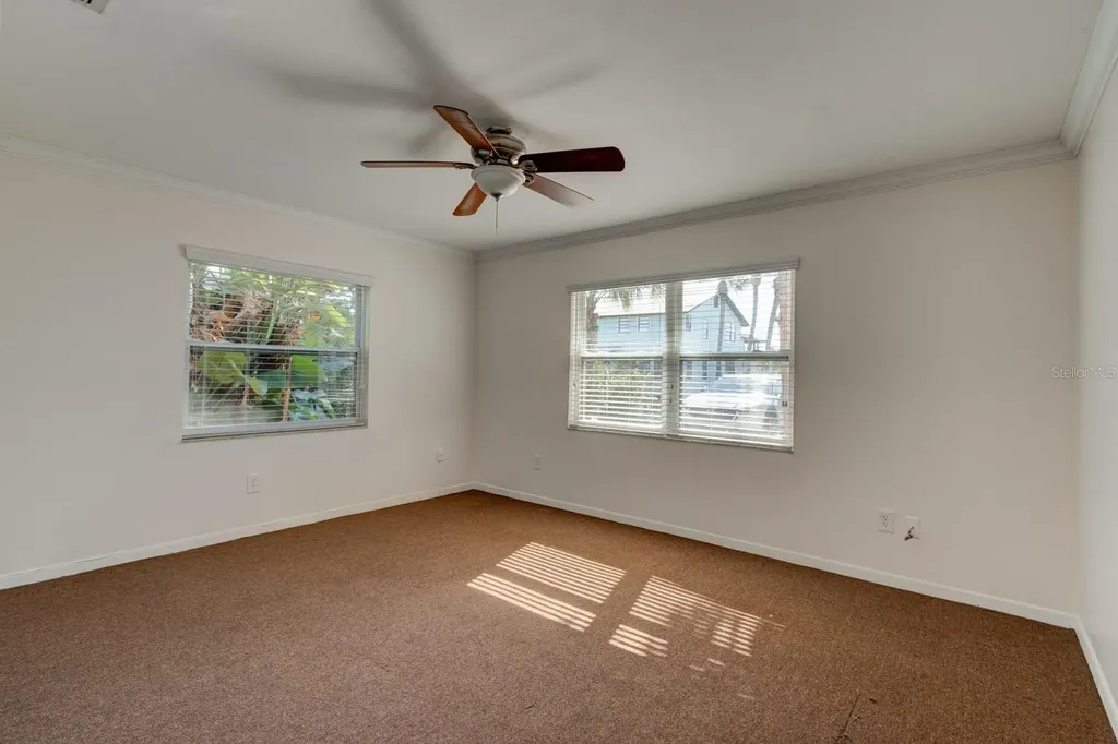 712-714 Oakwood Avenue New Smyrna Beach FL 32169