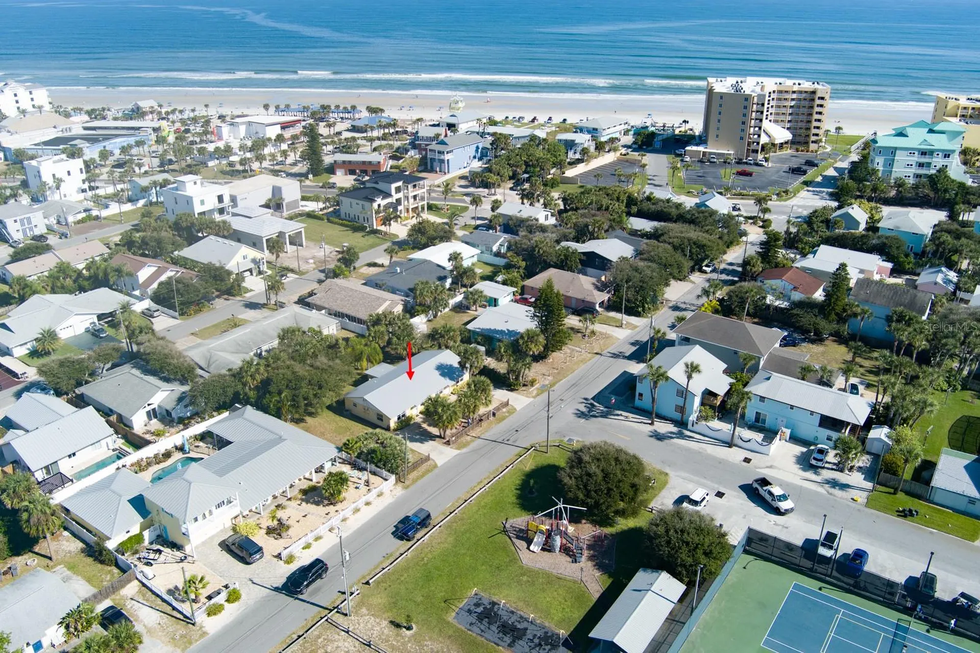 712-714 Oakwood Avenue New Smyrna Beach FL 32169