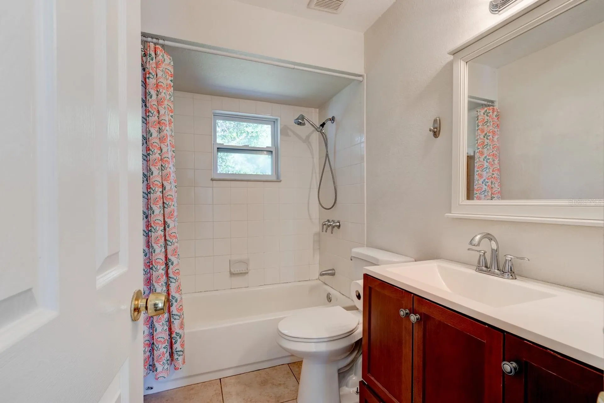 712-714 Oakwood Avenue New Smyrna Beach FL 32169