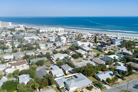 712-714 Oakwood Avenue New Smyrna Beach FL 32169