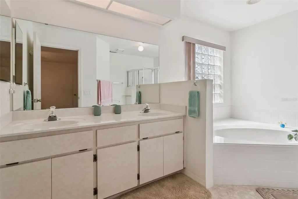 26245 Newcombe Circle Leesburg FL 34748