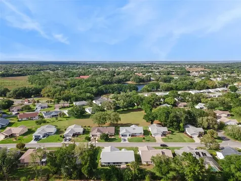 26245 Newcombe Circle Leesburg FL 34748