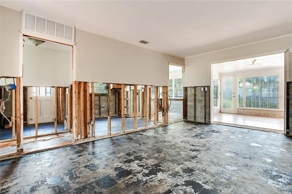16107 Gulf Boulevard Redington Beach FL 33708