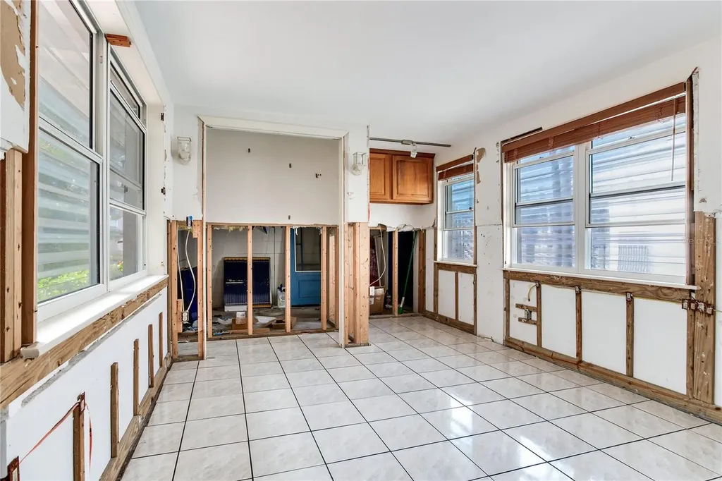 16107 Gulf Boulevard Redington Beach FL 33708