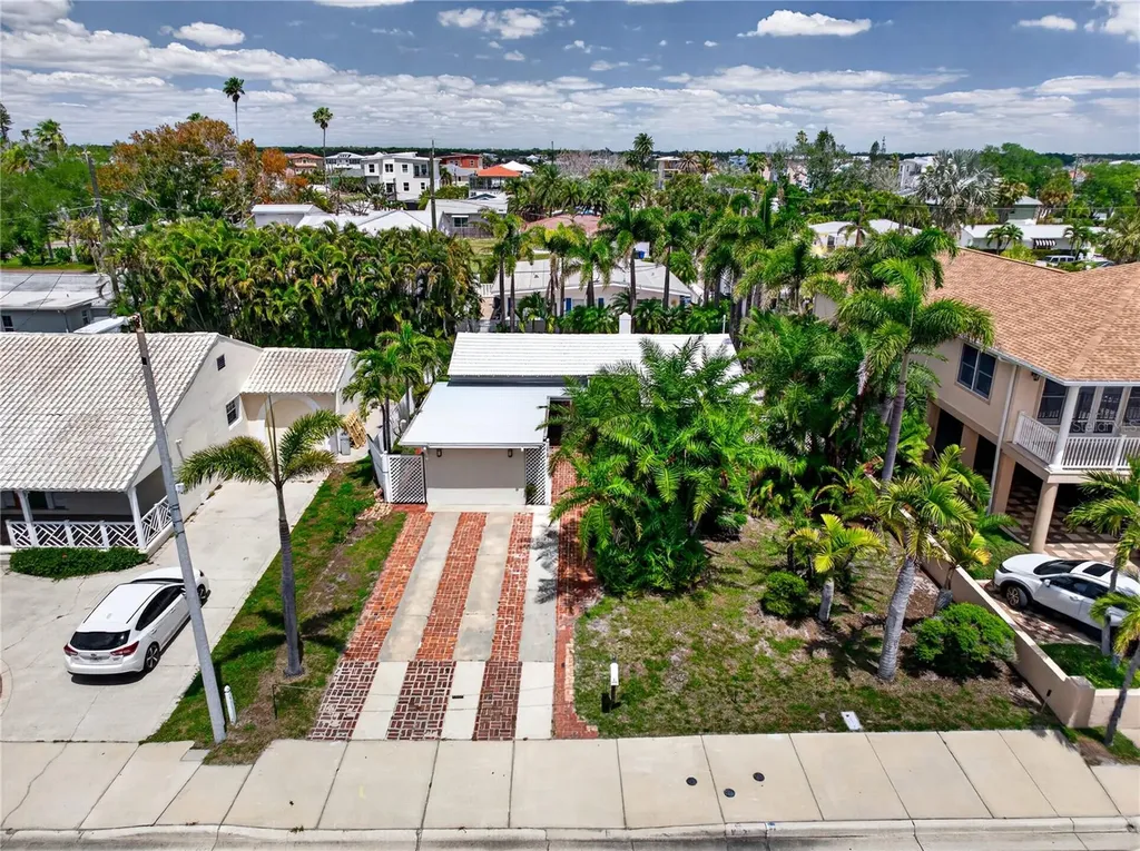 16107 Gulf Boulevard Redington Beach FL 33708