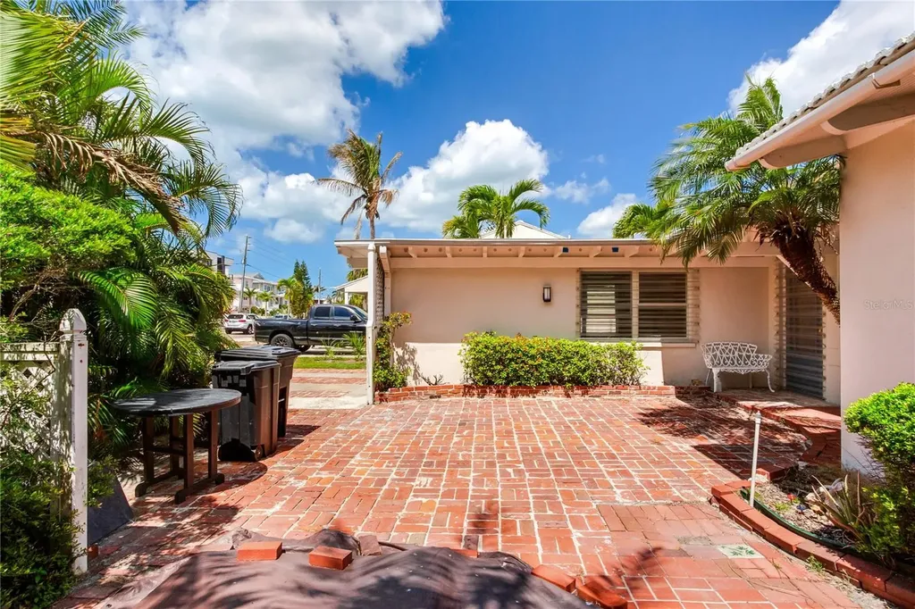 16107 Gulf Boulevard Redington Beach FL 33708