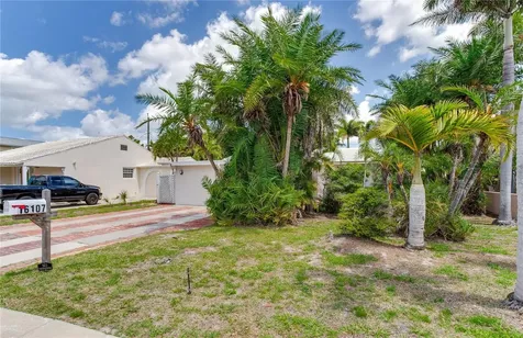 16107 Gulf Boulevard Redington Beach FL 33708