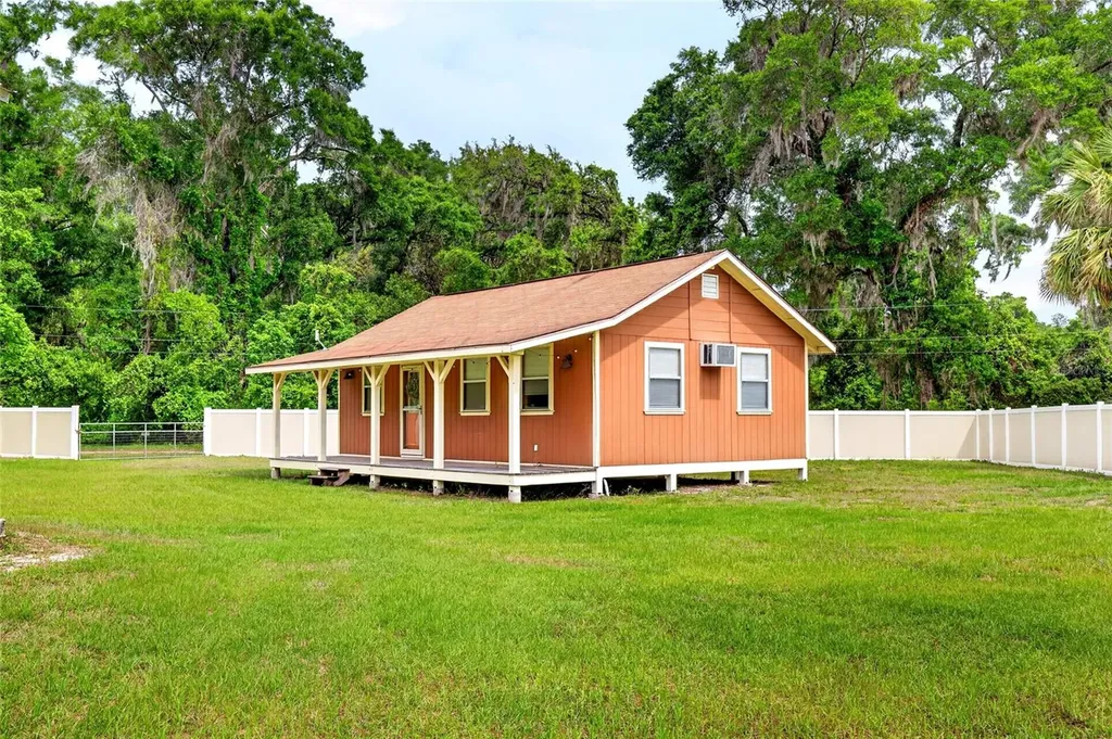 14271 NE 47th Avenue Anthony FL 32617