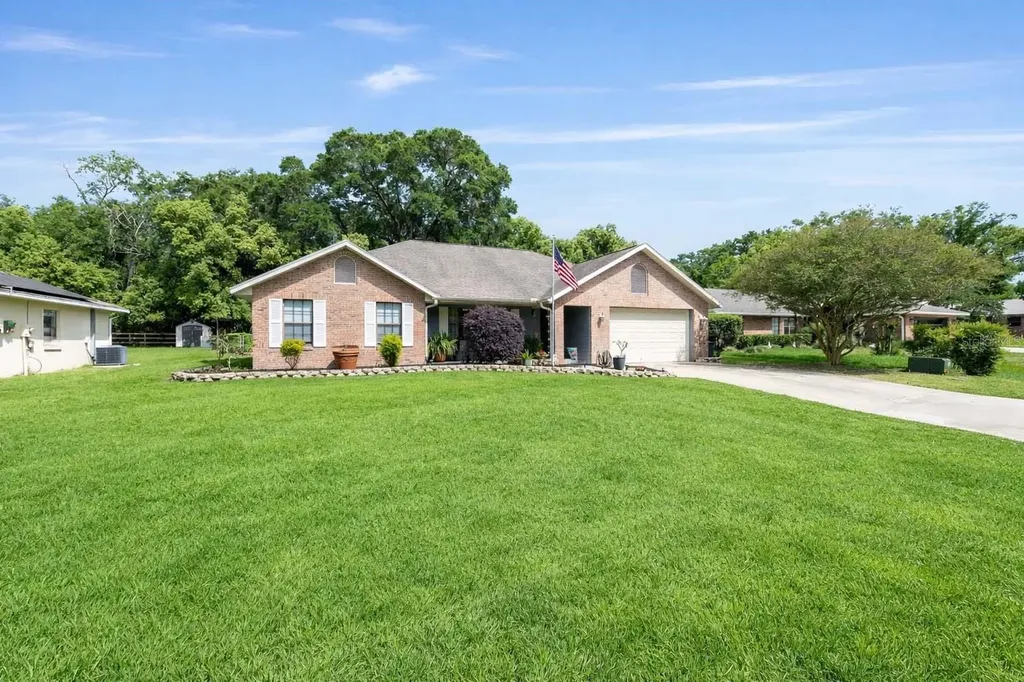 725 SE 56th Avenue Ocala FL 34480