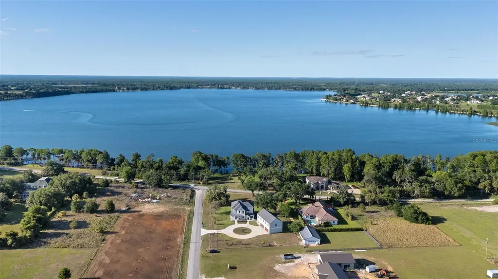 3321 N Kingsway Road Thonotosassa FL 33592