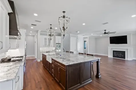 3321 N Kingsway Road Thonotosassa FL 33592