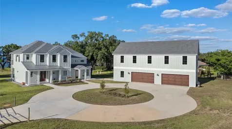 3321 N Kingsway Road Thonotosassa FL 33592