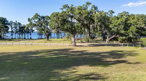 3321 N Kingsway Road Thonotosassa FL 33592