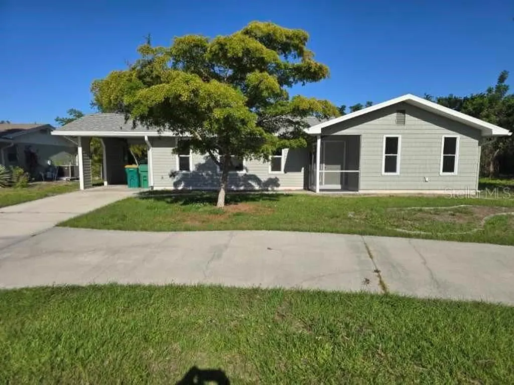 1660 Eagle Street Port Charlotte FL 33952