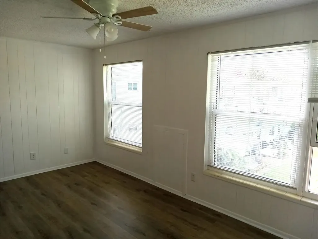 2359 Finlandia Lane Clearwater FL 33763